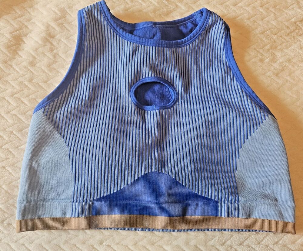 Fabletics Mesh Breathable Medium Impact Sports Bra, padded